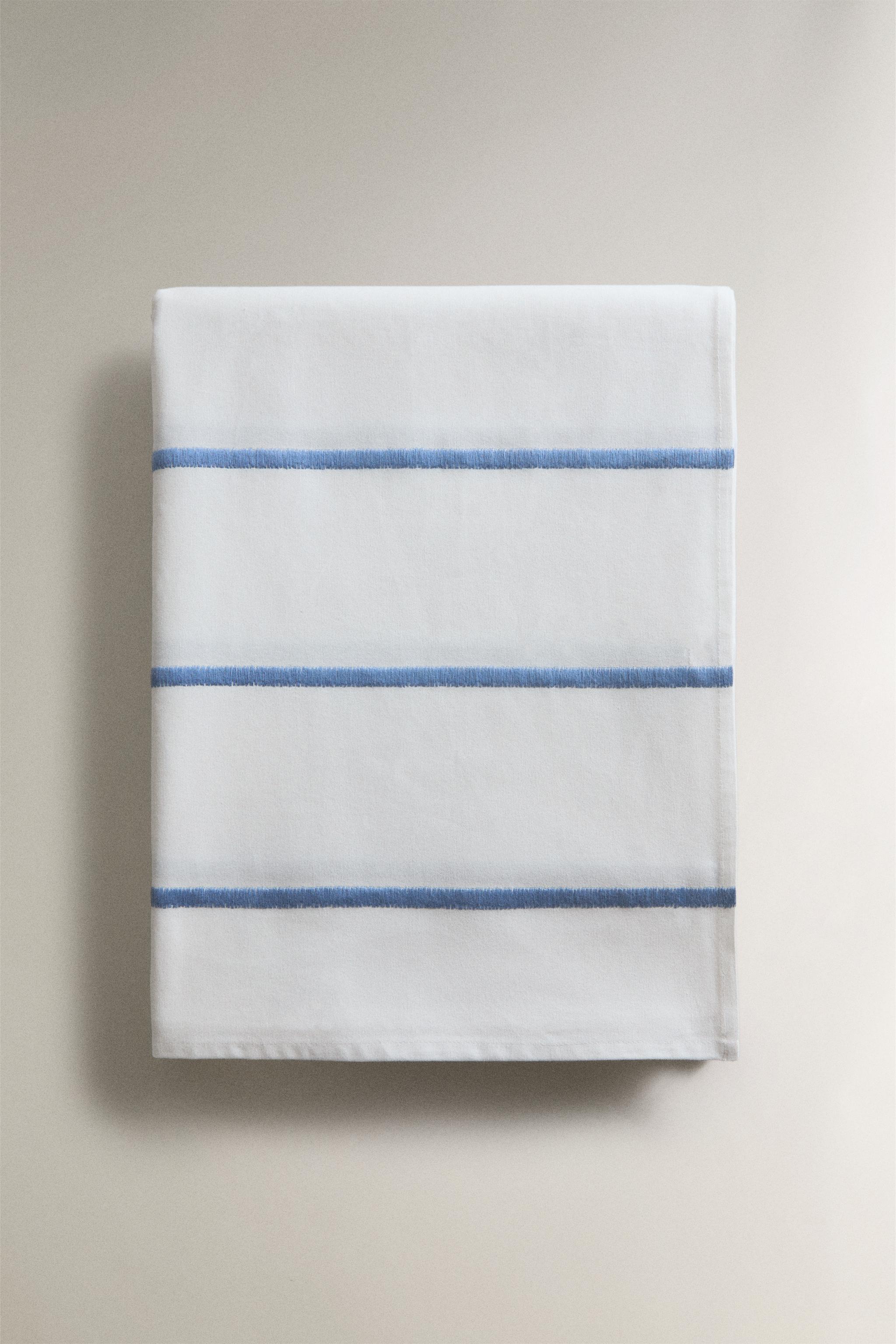 NAPPE RAYURES BRODÉES